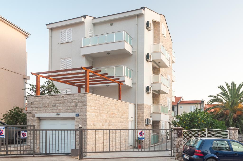 Apartments Lila Aurea Petrovac Exterior photo